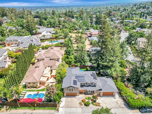 3119 Oak Knoll Drive, Redwood City CA: https://media.crmls.org/mediaz/80b30739-1fa1-45d4-9cc7-afdc2245fda8.jpg