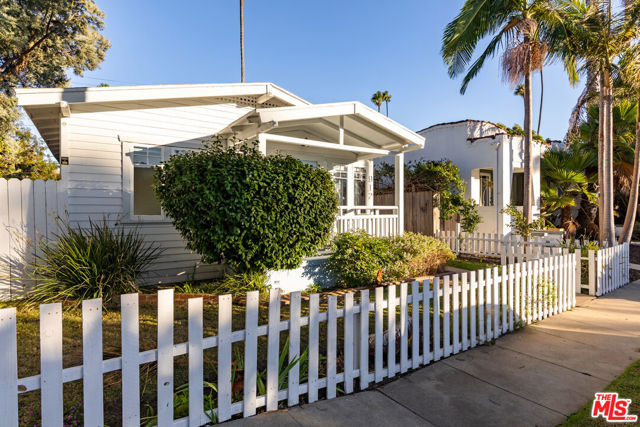 912 Victoria Avenue photo 52