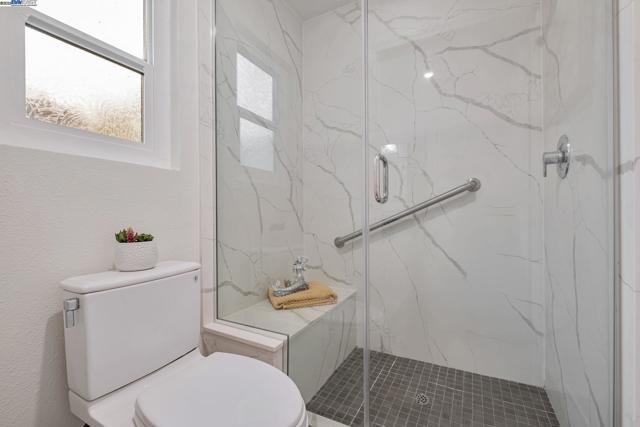 Image 7 of 37 For 2716 Killdeer Ct