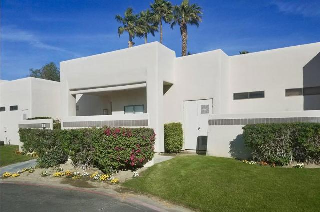 67162 W Chimayo Drive, Cathedral City CA: https://media.crmls.org/mediaz/80b52b33-50e6-45a2-91d5-3f6afa20d316.jpg