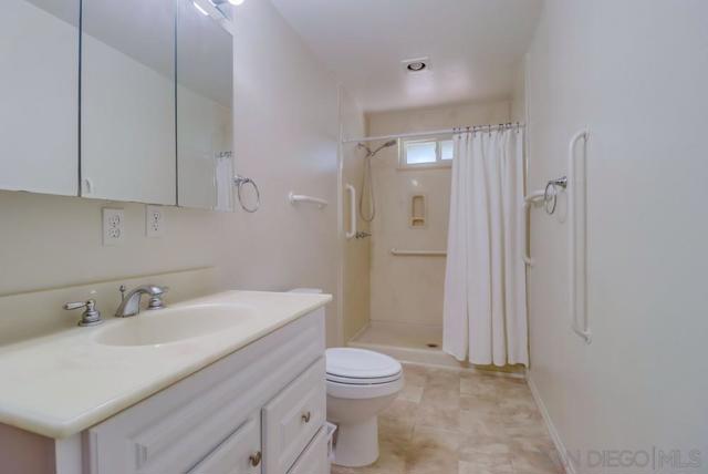 255 Highline Trl, El Cajon CA: https://media.crmls.org/mediaz/80b5b0c5-b32c-47bc-9576-e2c45c5f3693.jpg