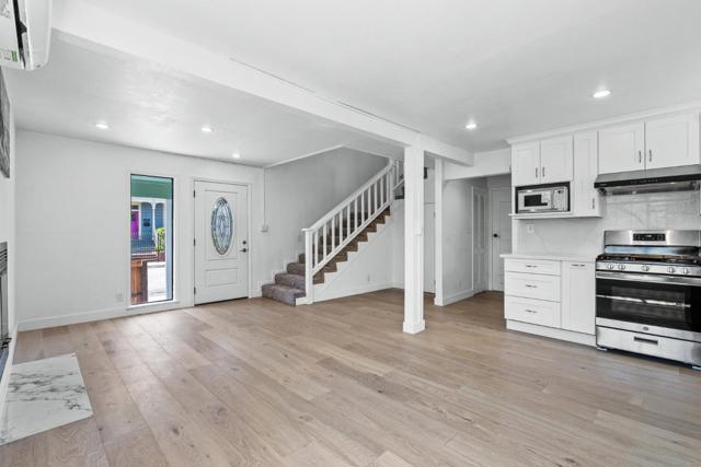 540 Spruce Avenue, Pacific Grove CA: https://media.crmls.org/mediaz/80b5d800-fa39-4b12-b8d7-db14bf387cf9.jpg