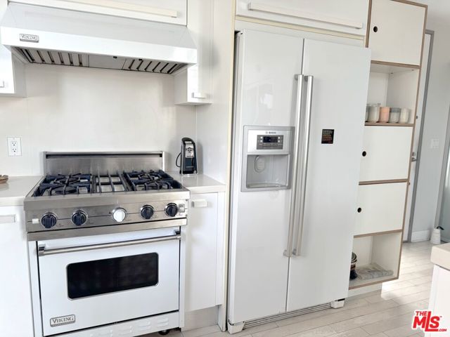 13326 Beach Avenue, 203 photo 7