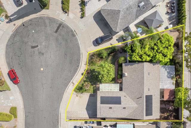 13250 Powers Ct, Poway CA: https://media.crmls.org/mediaz/80b8bb8a-6b4d-4101-a0f5-2c9e02e4b5ae.jpg