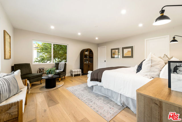 22824 Margarita Drive, Woodland Hills CA: https://media.crmls.org/mediaz/80b93535-9f91-4802-b5a1-c6bb98953e8d.jpg