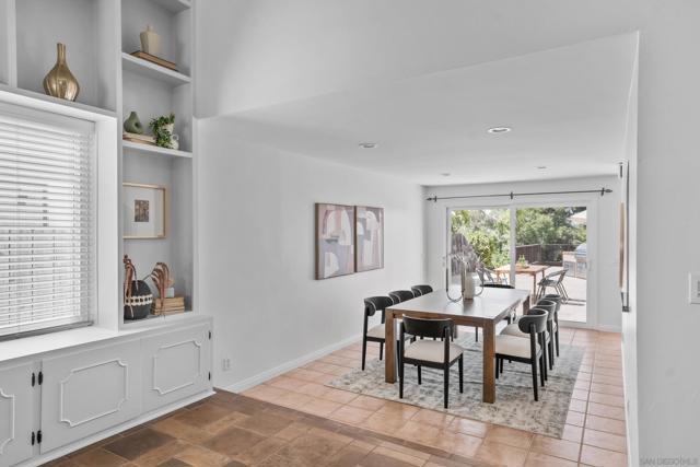 3943 Catamarca Dr, San Diego CA: https://media.crmls.org/mediaz/80b9d783-77c0-46d6-a07d-b92cea186499.jpg