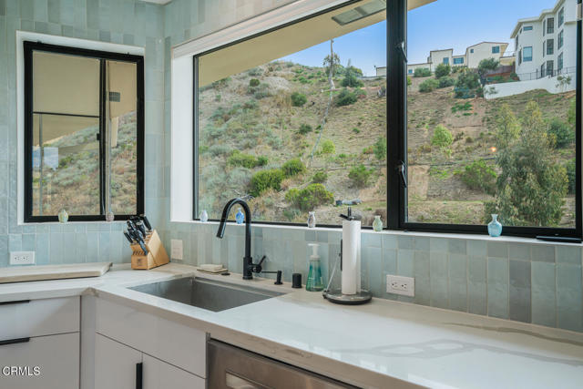 Detail Gallery Image 18 of 43 For 310 N Kalorama St, Ventura,  CA 93001 - 3 Beds | 3/1 Baths