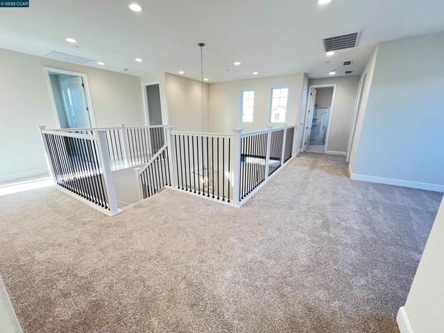 297 Eagle Nest Drive, Oakley CA: https://media.crmls.org/mediaz/80ba7581-48b4-4786-8bb7-c197227b619a.jpg