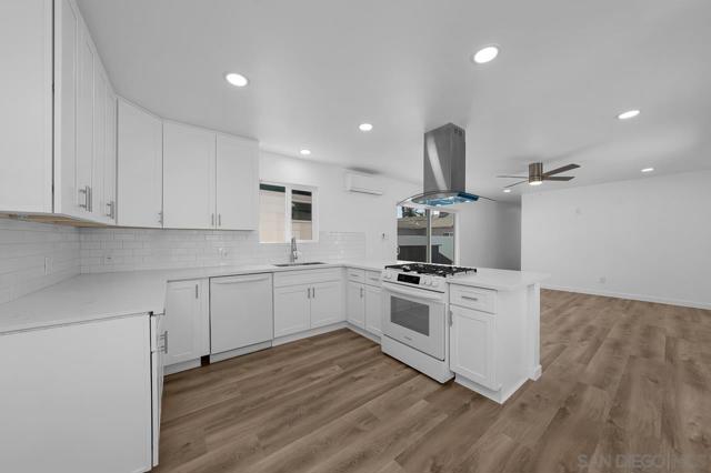 622 26 I Street, Chula Vista CA: https://media.crmls.org/mediaz/80ba8123-3680-4476-ad40-28fa0b659cf0.jpg
