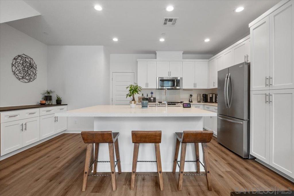 11026 Eka Way - photo 3