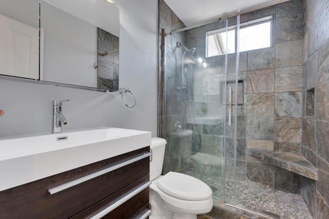 5503 Verona Ct  -  HsHProd-22