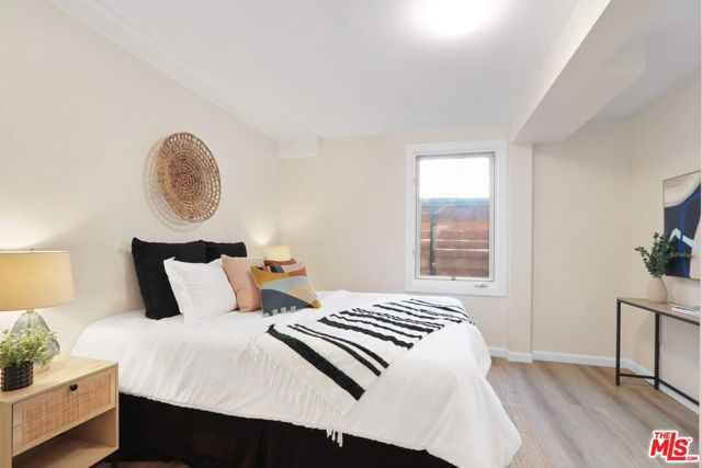 Image 7 of 40 For 528 Daisy Avenue