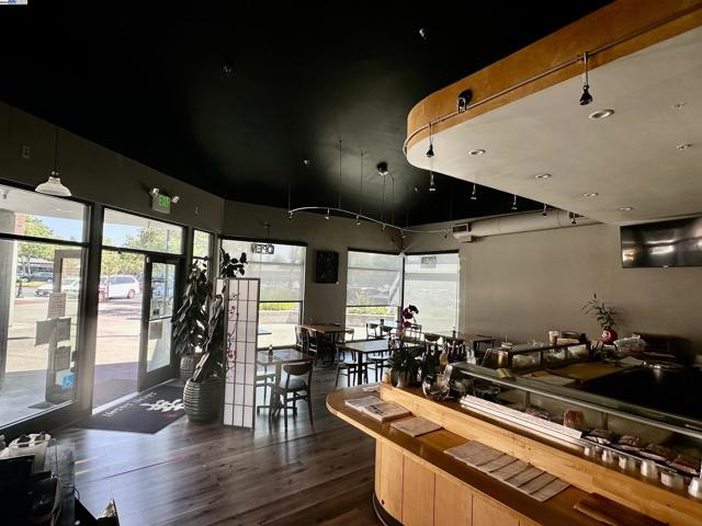 390 Market Pl, San Ramon CA: https://media.crmls.org/mediaz/80bbb87c-61a4-43ad-b353-ece06ba61cfe.jpg