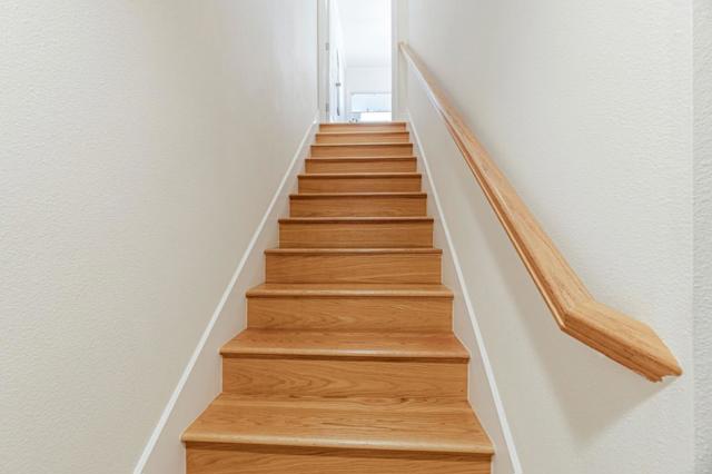 196 W Moltke Street, Daly City CA: https://media.crmls.org/mediaz/80bbd7cd-525c-421e-a857-ae07137be872.jpg