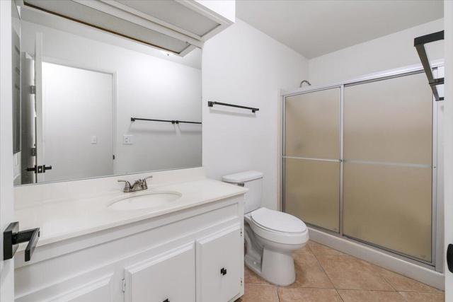 74577 Azurite Circle E, Palm Desert CA: https://media.crmls.org/mediaz/80bc2b3f-ce59-4ff2-be83-cdc0eca26295.jpg
