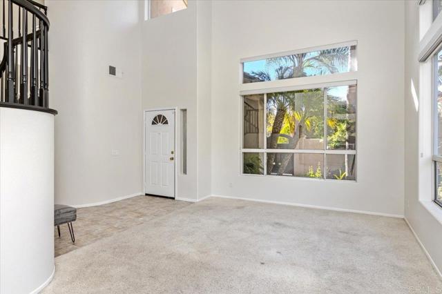 Detail Gallery Image 20 of 33 For 4976 Bella Collina St, Oceanside,  CA 92056 - 5 Beds | 3 Baths