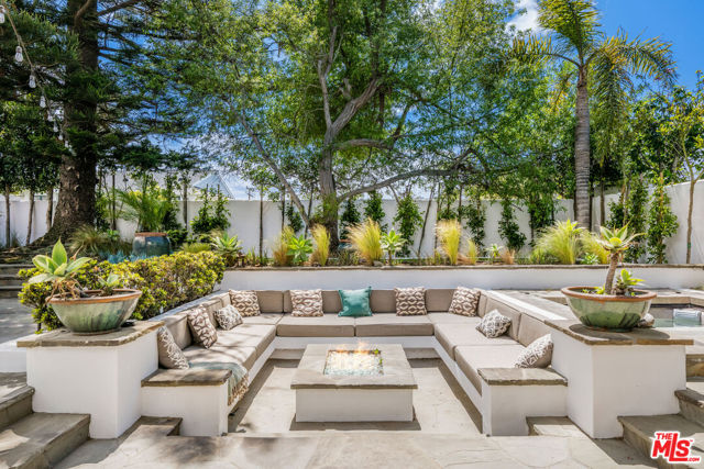 1028 9th Street, Manhattan Beach, California 90266, 5 Bedrooms Bedrooms, ,5 BathroomsBathrooms,Residential,Sold,9th,25532263