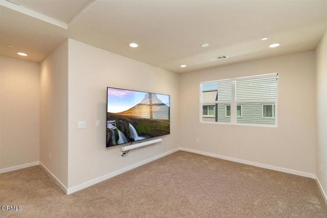 Detail Gallery Image 13 of 27 For 723 Heritage Ln, Upland,  CA 91784 - 2 Beds | 3/1 Baths