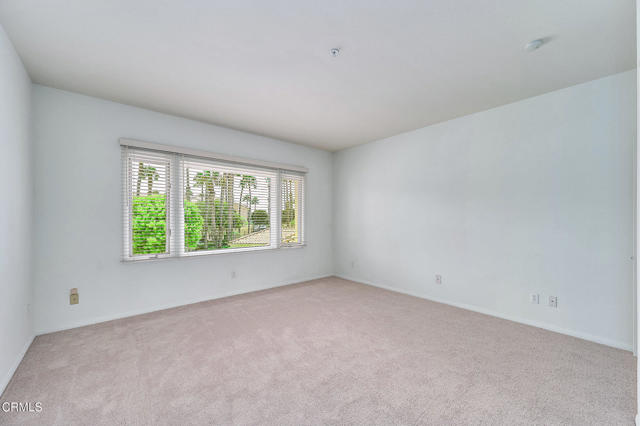 4229 Harbour Island Lane, Oxnard CA: https://media.crmls.org/mediaz/80c127fb-6e94-4a89-abb6-fdbd2626be15.jpg