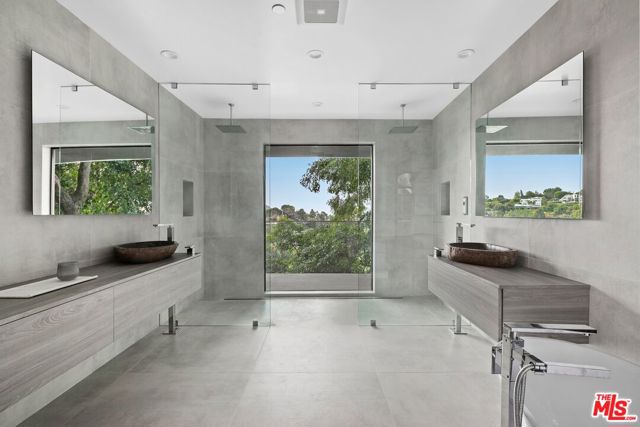 Drew Fenton | 11010 Chalon Road Los Angeles CA | MLS: 7222049 Drew Fenton | 11010 Chalon Road Los Angeles CA | MLS: 7222049