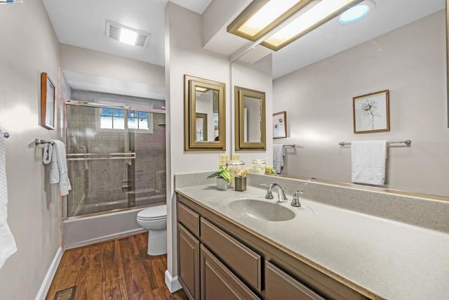 613 Joyce St, Livermore CA: https://media.crmls.org/mediaz/80c397bd-e9c4-46da-a61f-983c73d3d12e.jpg