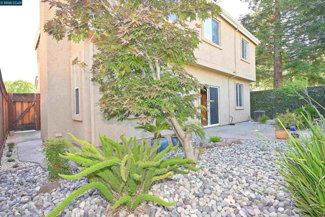 230 Triana Way, San Ramon CA: https://media.crmls.org/mediaz/80c4805b-be26-4356-95fa-ab75da763b00.jpg