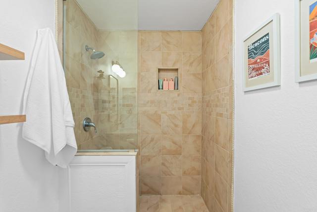 Detail Gallery Image 23 of 37 For 6727 Corintia St, Carlsbad,  CA 92009 - 3 Beds | 2 Baths