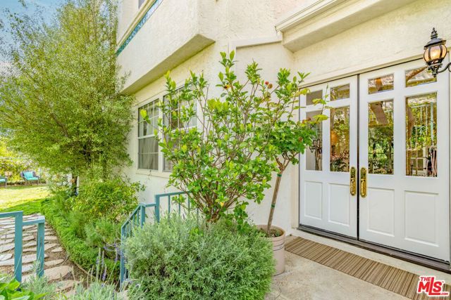 2032 Palisades Drive, Pacific Palisades, California 90272, 3 Bedrooms Bedrooms, ,4 BathroomsBathrooms,Condominium,For Sale,Palisades,24399253