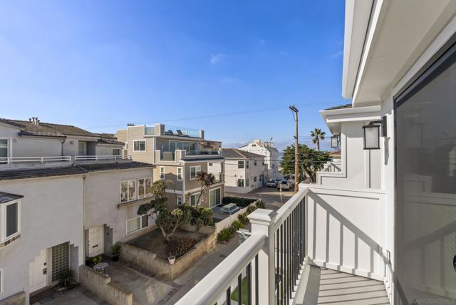 720 Nantasket Ct, San Diego CA: https://media.crmls.org/mediaz/80c5c1e4-b7d3-48df-ad8f-caf413680140.jpg