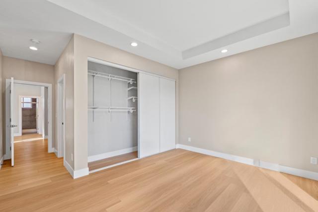 Image 42 of 48 For 41532 Trenouth Street