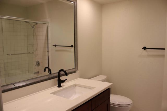 Image 10 of 18 For 1110 Bayswater Avenue 105