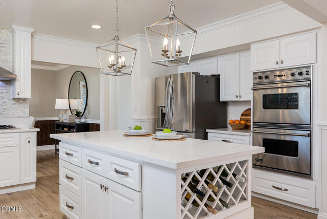 Detail Gallery Image 12 of 39 For 1247 Flanders Rd, La Canada Flintridge,  CA 91011 - 4 Beds | 3 Baths