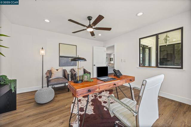 9822 Doyle Ct, Stockton CA: https://media.crmls.org/mediaz/80c7a872-f8e8-48d5-b079-3fec5d62efaf.jpg