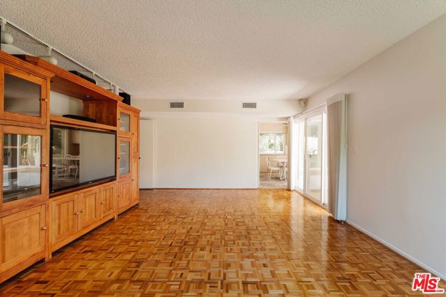 Drew Fenton | 17053 Palisades Circle Pacific Palisades CA | MLS: 7433748 Drew Fenton | 17053 Palisades Circle Pacific Palisades CA | MLS: 7433748