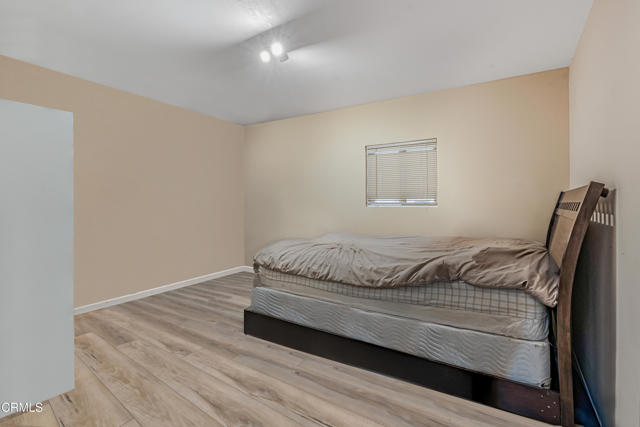 Detail Gallery Image 16 of 26 For 8811 Canoga Ave #353,  Canoga Park,  CA 91304 - 3 Beds | 2 Baths