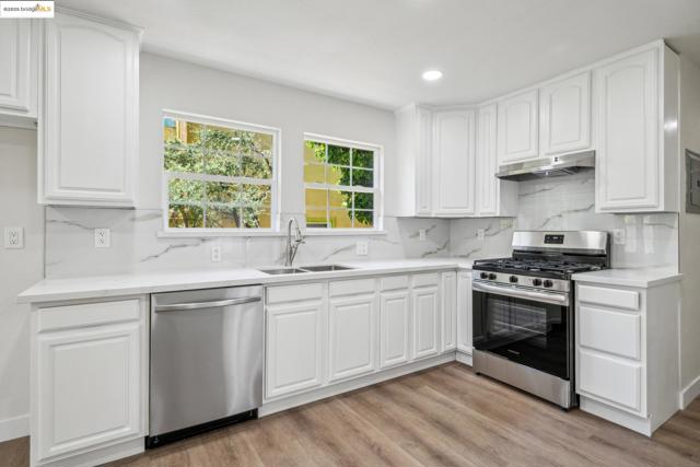 Image 33 of 41 For 1086 61st St