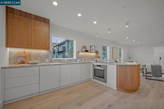 3742 Mt. Diablo Blvd, Lafayette CA: https://media.crmls.org/mediaz/80c9ba81-9db1-4ef9-a095-7162d8ab6d14.jpg