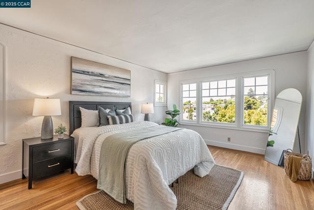 840 E 28th St., Oakland CA: https://media.crmls.org/mediaz/80ca03c3-45ba-4505-af9c-c444a4fb3b6f.jpg