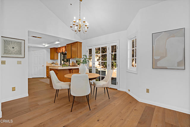 Detail Gallery Image 9 of 26 For 24571 Indian Hill Ln, West Hills,  CA 91307 - 3 Beds | 2 Baths