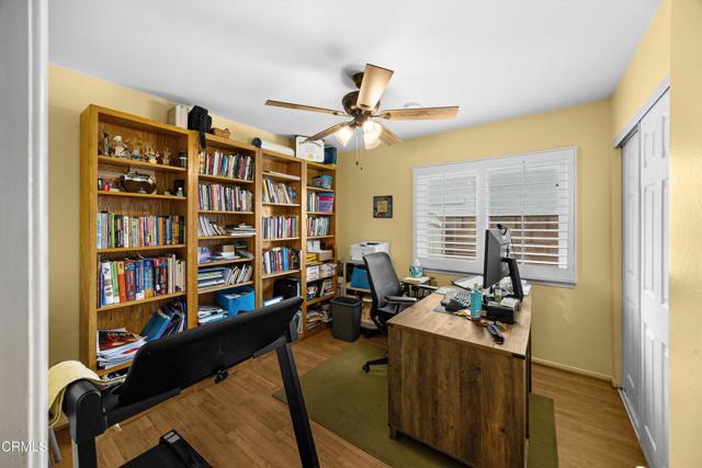 2452 N Teakwood Avenue, Rialto CA: https://media.crmls.org/mediaz/80ca2778-4dbf-4970-b3bf-97a96b80cfaf.jpg