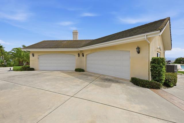 Detail Gallery Image 41 of 74 For 3611 Monserate Hill Ct, Fallbrook,  CA 92028 - 4 Beds | 4/1 Baths