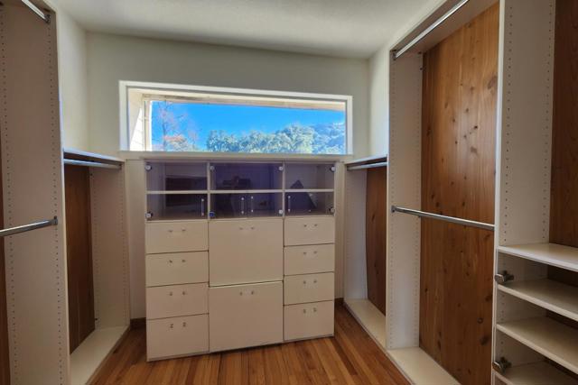 245 Heacox Road, Woodside CA: https://media.crmls.org/mediaz/80ca9ed5-c9ff-40e8-8740-7b15f6bf1e49.jpg