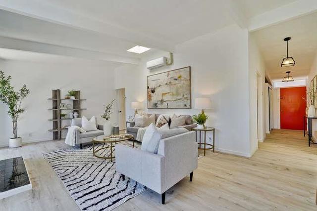 731 E Charleston Road, Palo Alto CA: https://media.crmls.org/mediaz/80cb4028-cd45-4e27-b1be-4ef4a21c38a7.jpg