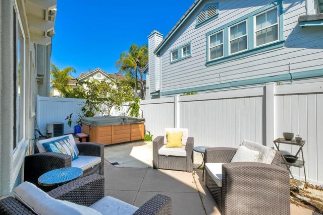 Detail Gallery Image 24 of 29 For 6586 Daylily Dr, Carlsbad,  CA 92011 - 3 Beds | 2/1 Baths