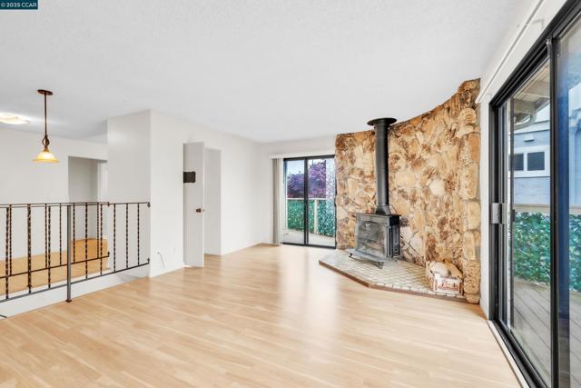 116 Falmouth Ct, Aptos CA: https://media.crmls.org/mediaz/80cc0b8d-ae15-4701-85fe-04b27cb06aa8.jpg