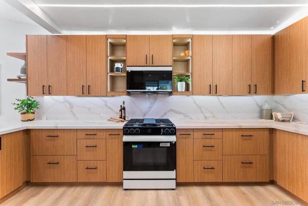 2729 Gobat Avenue - photo 9