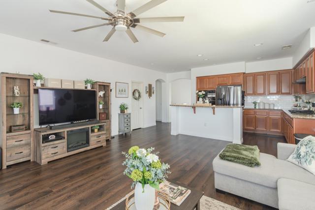 2127 Roanoke Street, San Jacinto CA: https://media.crmls.org/mediaz/80cc838b-8ab4-460f-9634-540d6f35c16f.jpg