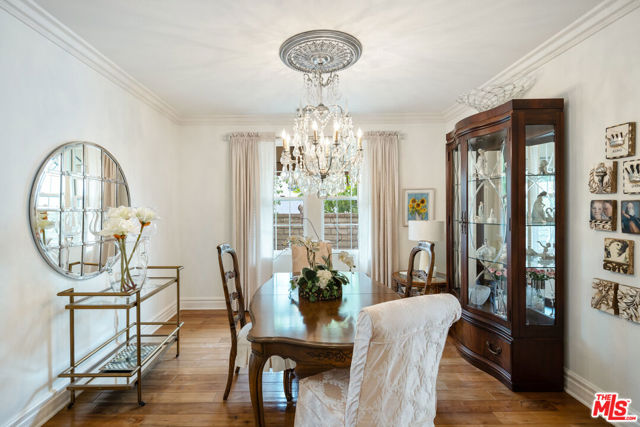 26841 Greenleaf Court, Valencia CA: https://media.crmls.org/mediaz/80cd3f16-a35e-4e0a-b0da-6870950e8ef5.jpg