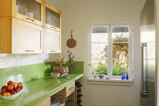 1241 Solita Road, Pasadena CA: https://media.crmls.org/mediaz/80cf3604-000a-4c35-b42f-13d7c28e0cbb.jpg