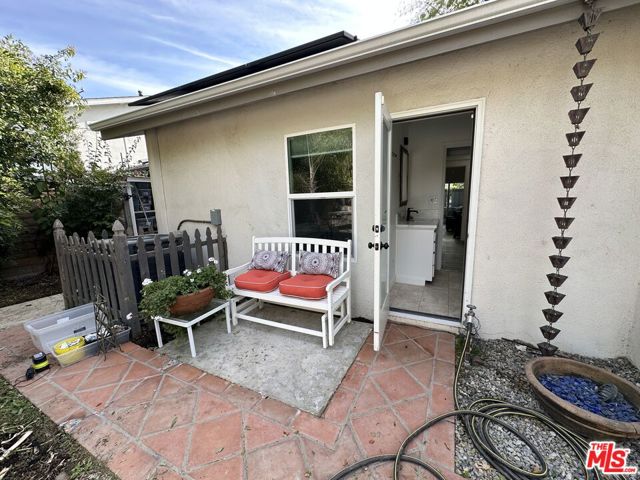 22535 Sylvan Street, Woodland Hills CA: https://media.crmls.org/mediaz/80cf7628-a03c-4cec-9351-40d439d2d408.jpg
